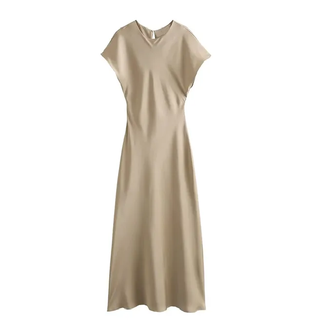 Sophisticated Dress with a Clean Classic Look