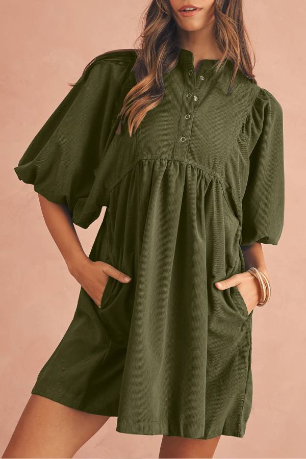Beautifully Crafted Dress in a Classic Style