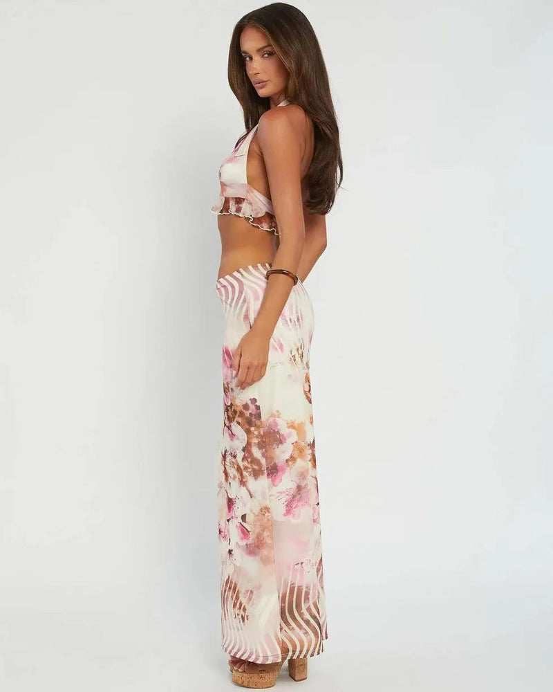 Gracefully Styled Garment for Any Occasion