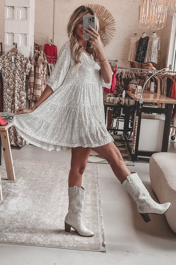 Sophisticated Dress with a Clean Classic Look