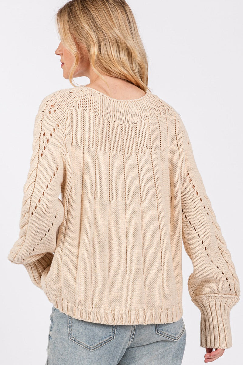 Well Tailored Sweater with a Graceful Silhouette