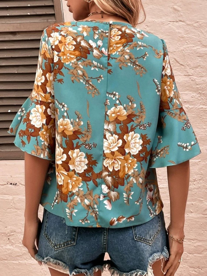 Beautifully Finished Blouse in a Timeless Design