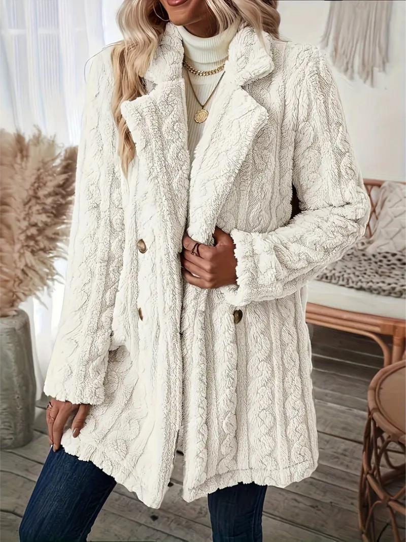 Effortlessly Elegant Coat with a Timeless Design
