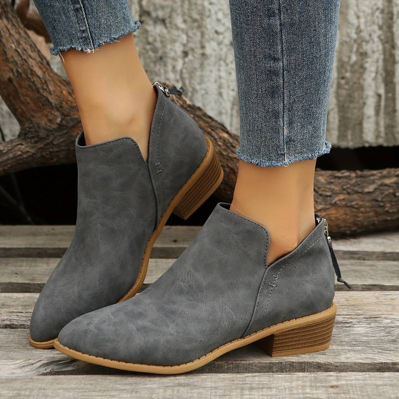 Graceful Orthopedic Shoes for Modern Look
