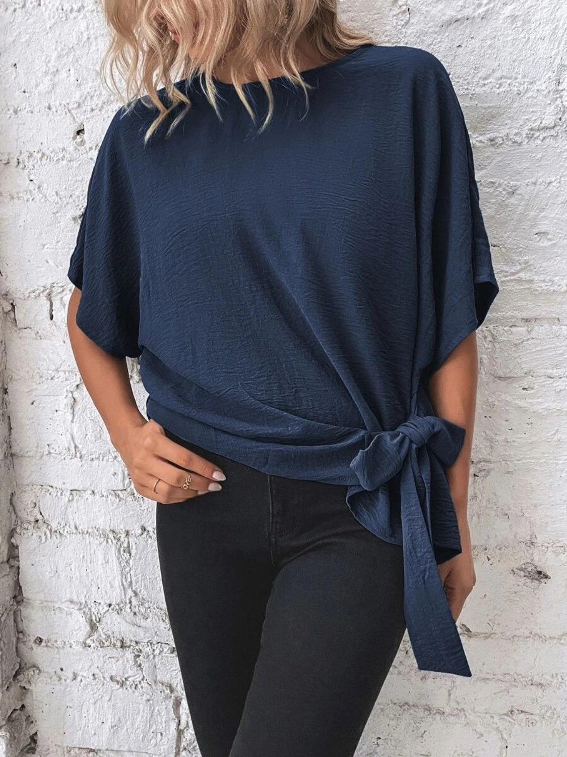 Well Tailored Blouse with a Graceful Silhouette