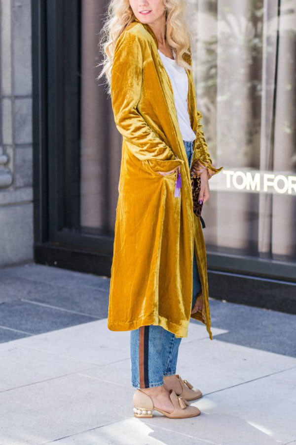 Well Tailored Cardigan with a Graceful Silhouette