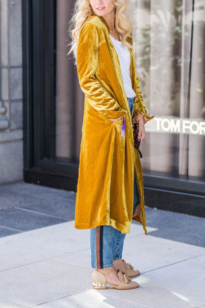 Well Tailored Cardigan with a Graceful Silhouette