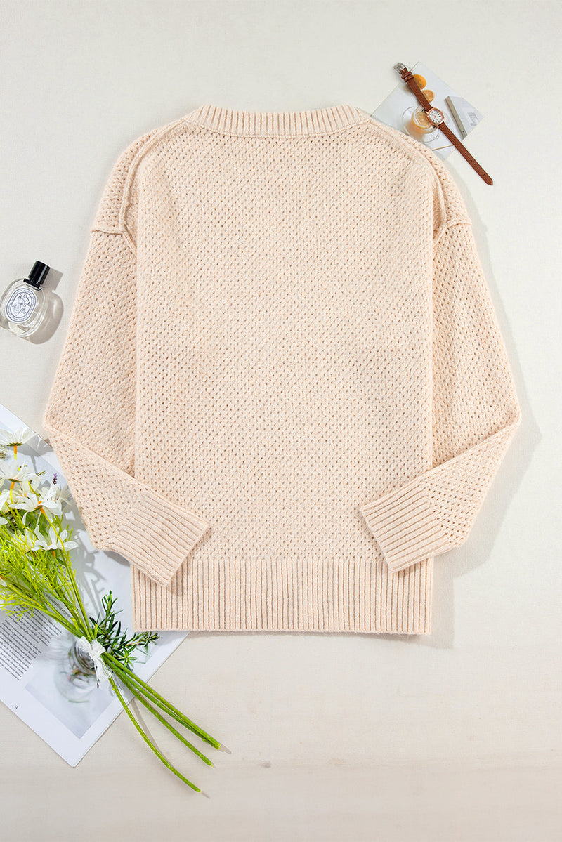Well Tailored Sweater with a Graceful Silhouette