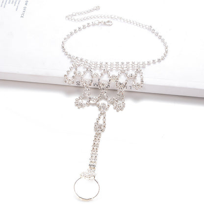 Hurmaava Nilkkakoru jokaiseen tilaisuuteen