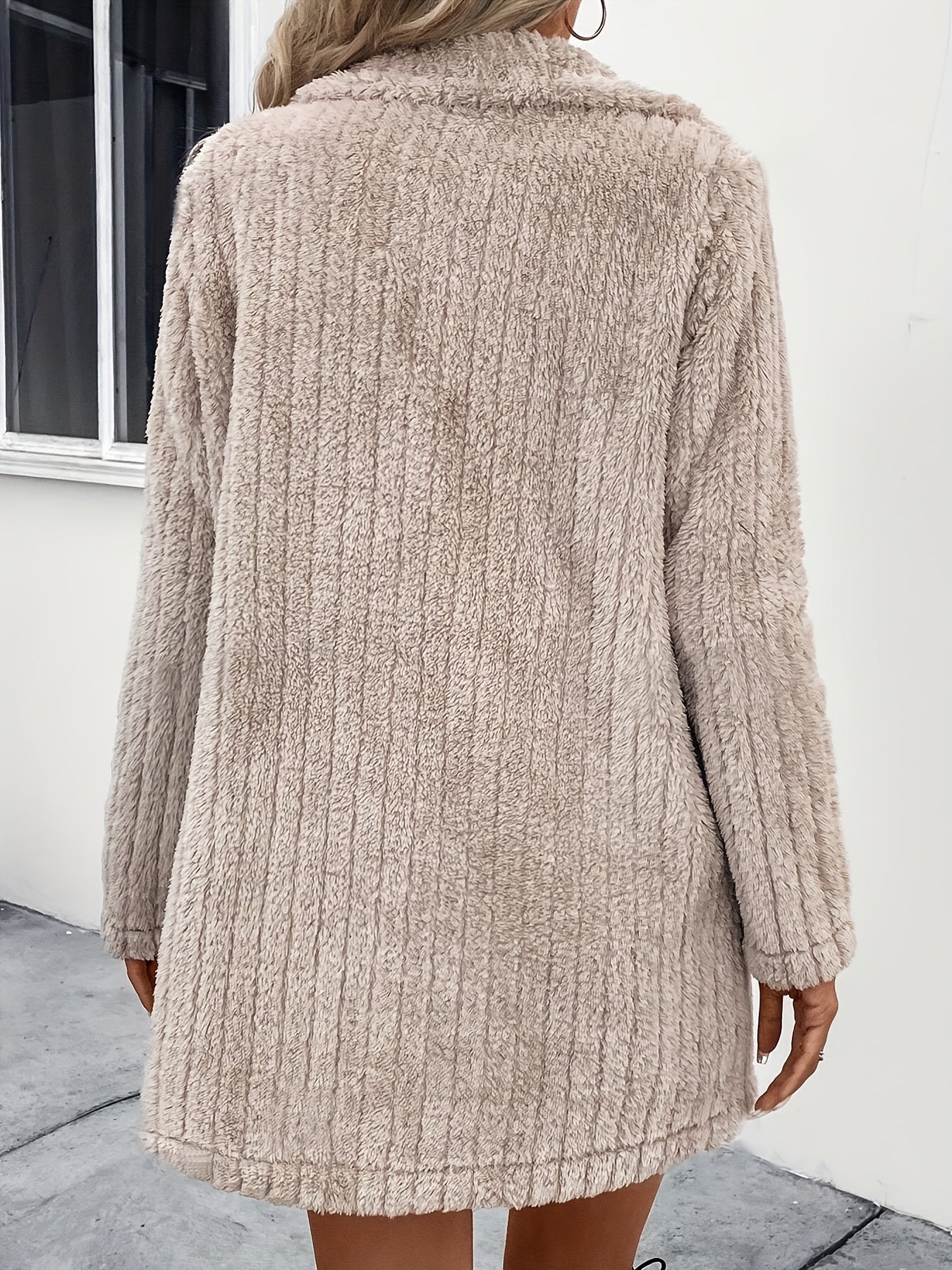Beautifully Finished Jacket in a Timeless Design