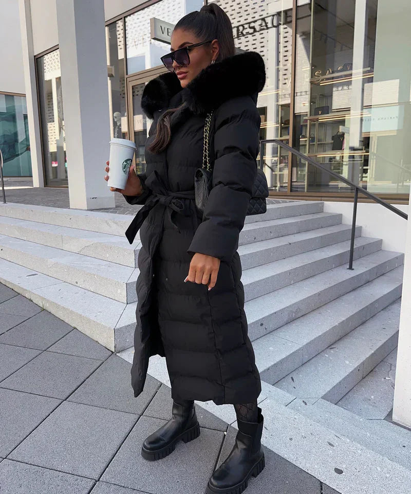 Effortlessly Elegant Coat with a Timeless Design