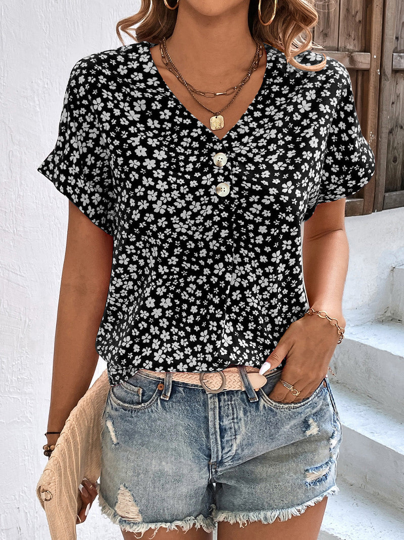 Polished Blouse with an Effortless Classic Look