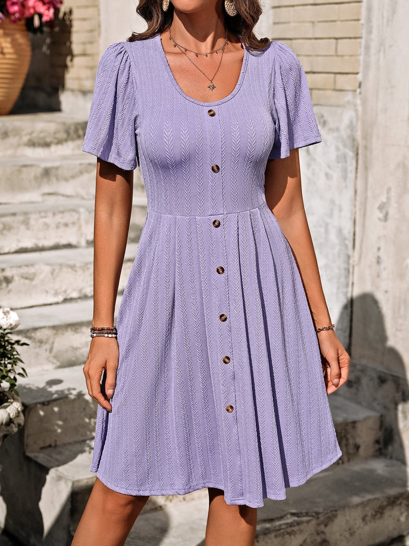 Beautifully Crafted Dress in a Classic Style