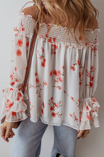 Well Tailored Blouse with a Graceful Silhouette