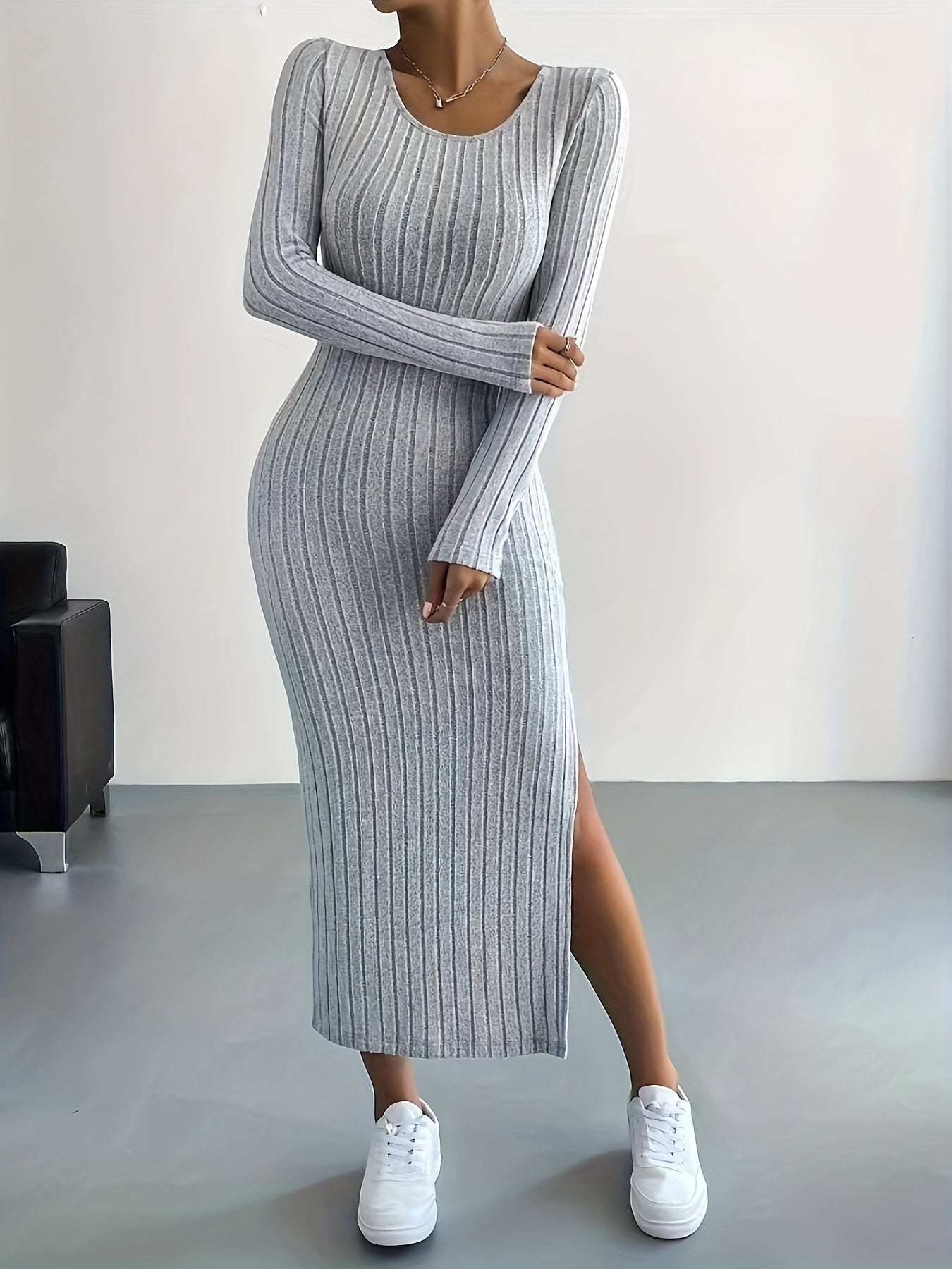Sophisticated Dress with a Clean Classic Look