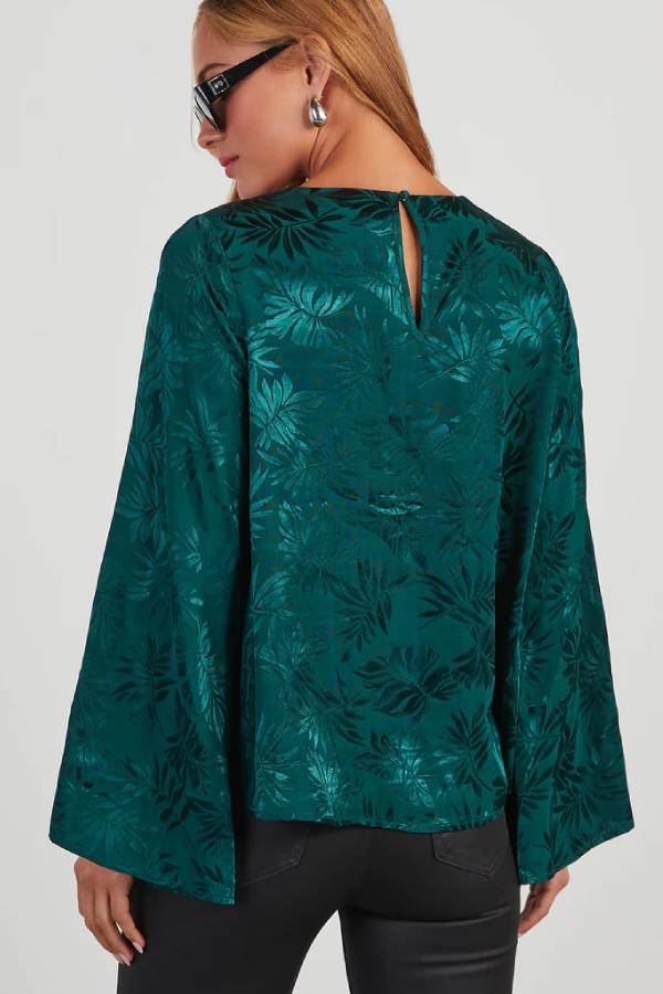 Classic Vintage & Enduringly Stylish Top