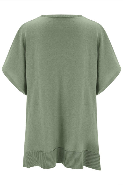 Effortlessly Elegant Top with a Timeless Design