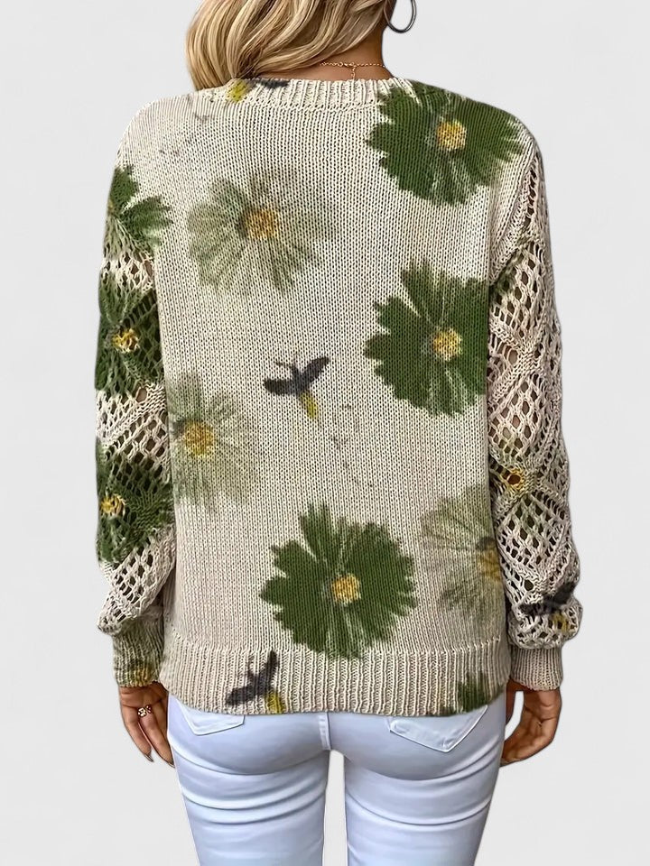 Effortlessly Elegant Sweater with a Timeless Design