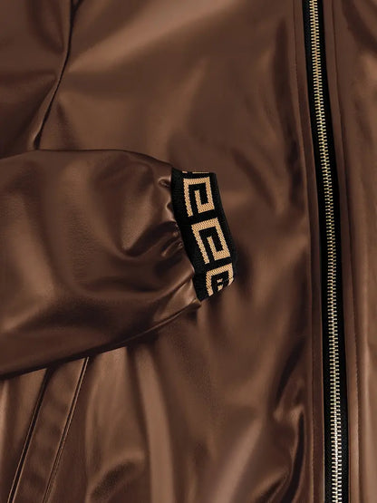 Effortlessly Elegant Jacket with a Timeless Design