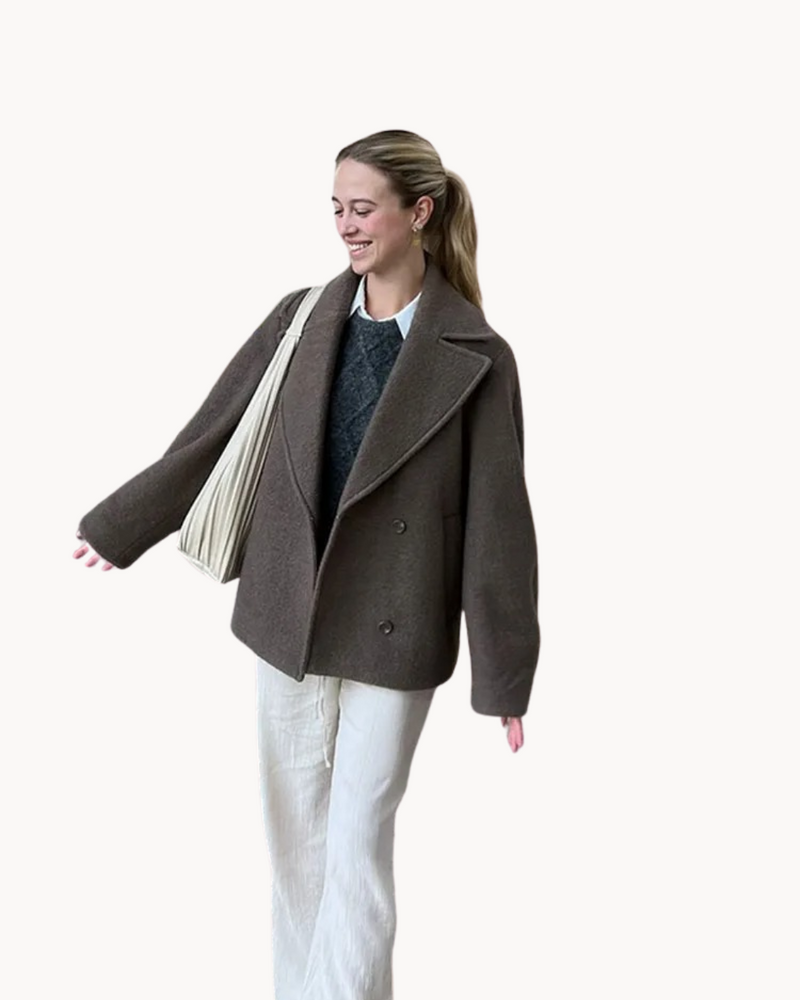 Beautifully Finished Coat in a Timeless Design