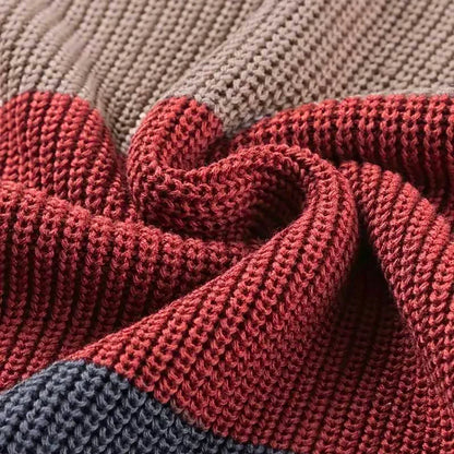 Effortlessly Elegant Sweater with a Timeless Design