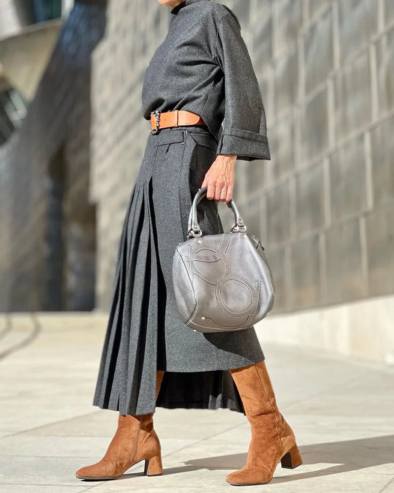 Gracefully Styled Garment for Any Occasion