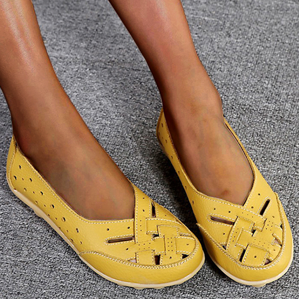 Graceful Orthopedic Sandals for Modern Look