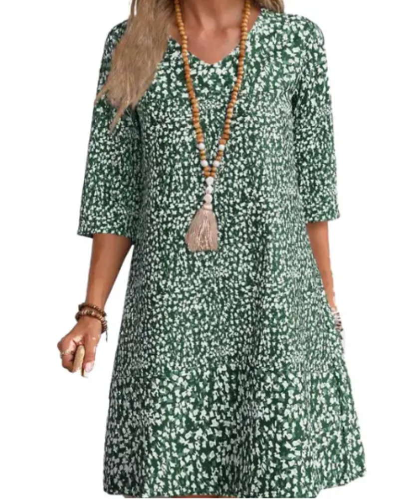 Sophisticated Dress with a Clean Classic Look