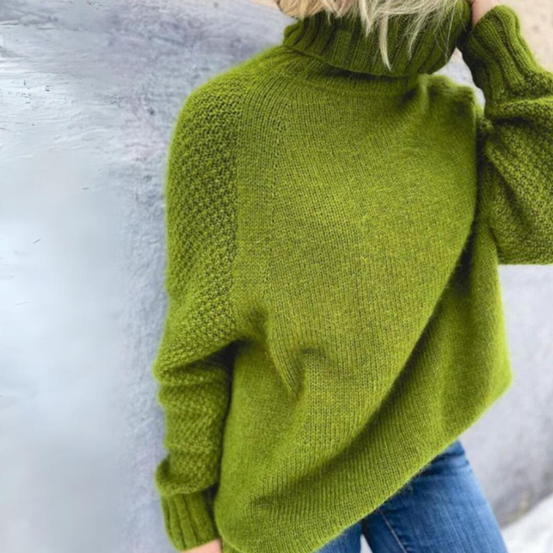 Effortlessly Elegant Sweater with a Timeless Design
