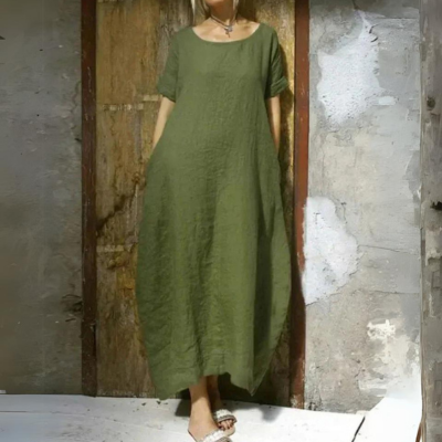 A Vintage Style Dress with Delicate Timeless Details