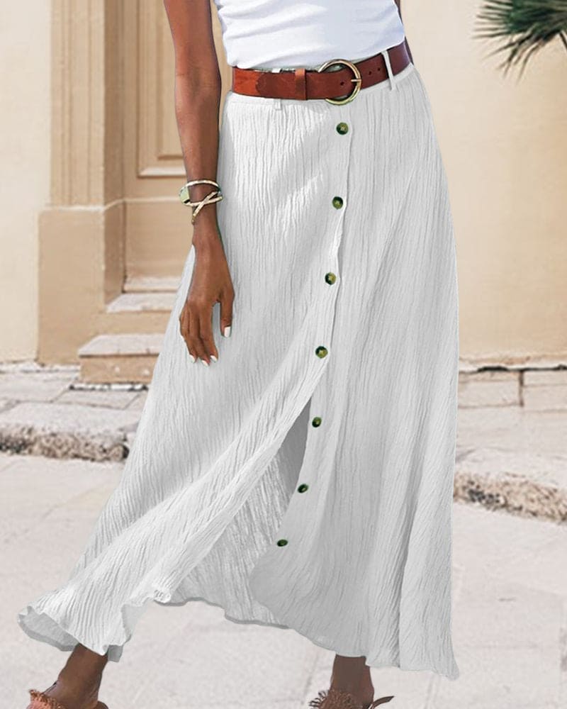 Effortlessly Elegant Garment with a Timeless Design