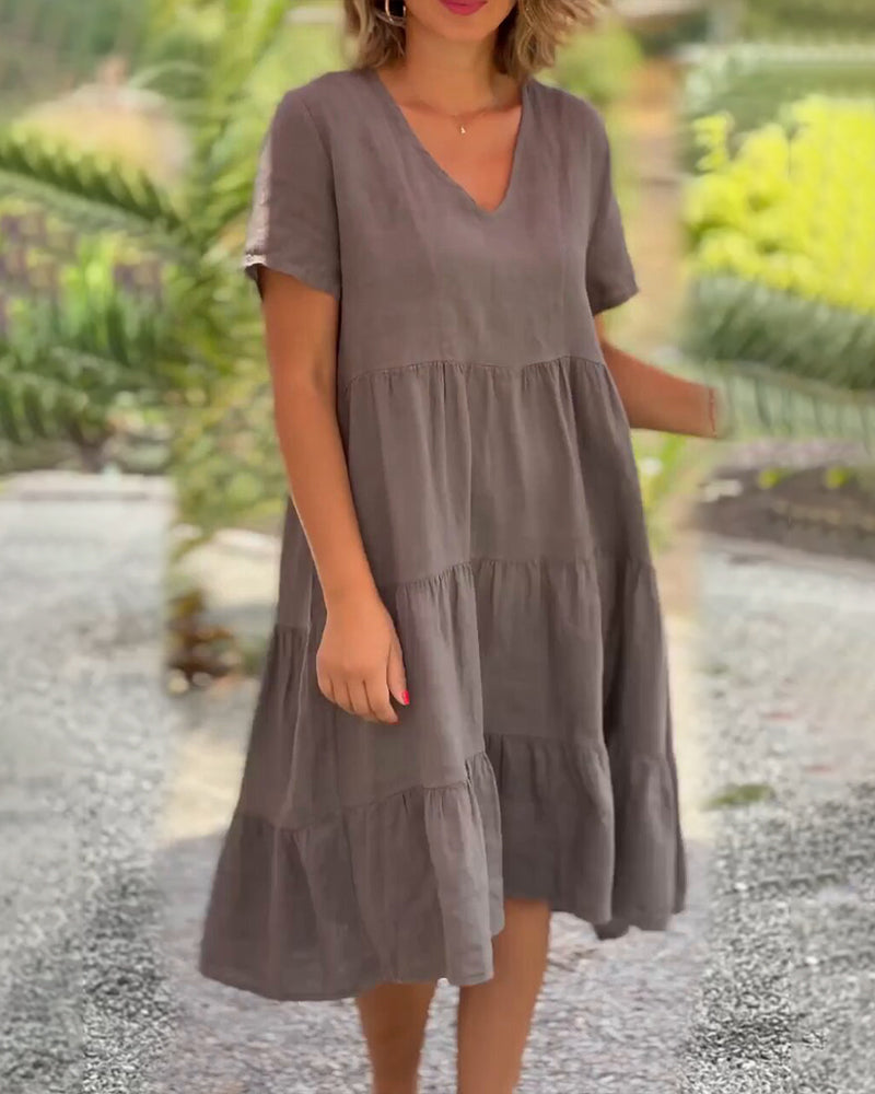 Effortlessly Elegant Dress with a Timeless Design