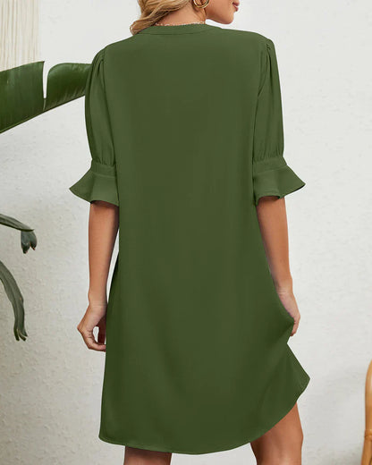 Sophisticated Dress with a Clean Classic Look