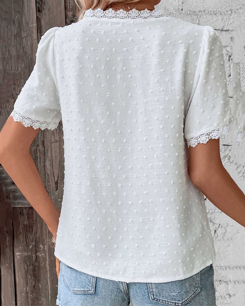Classic Vintage & Enduringly Stylish Blouse