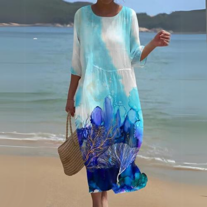 Beautifully Finished Dress in a Timeless Design