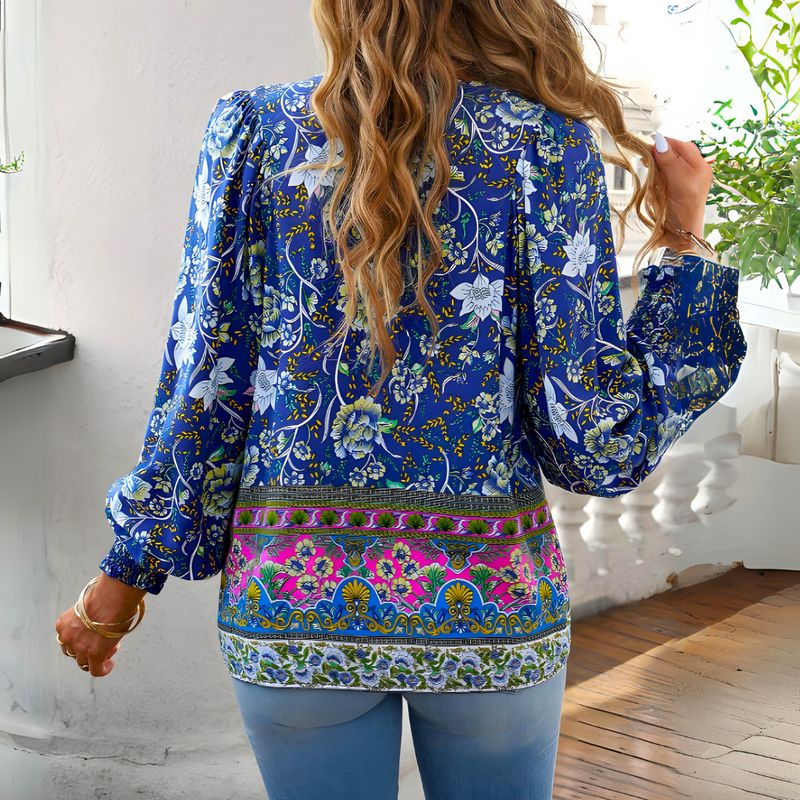Classic Vintage Blouse with a Flattering Fit