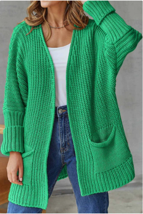 Well Tailored Cardigan with a Graceful Silhouette