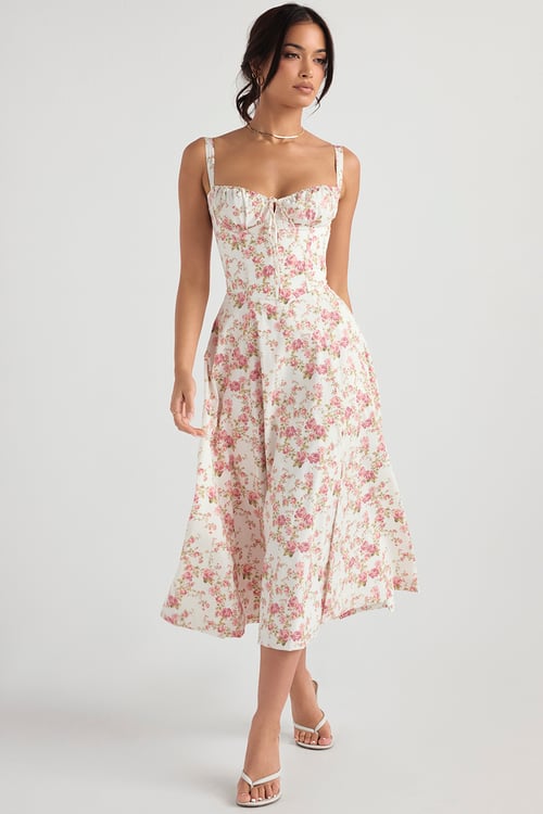 Classic Vintage Dress with a Flattering Fit