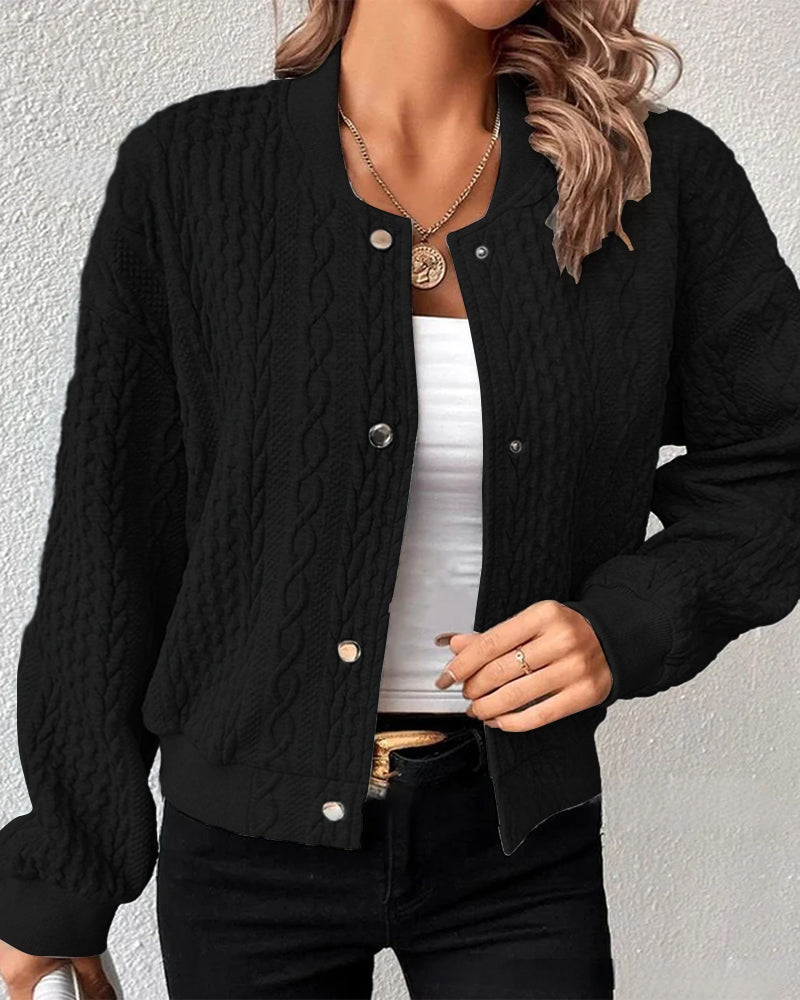 Effortlessly Elegant Jacket with a Timeless Design