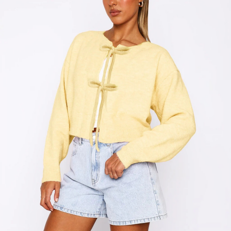 Well Tailored Cardigan with a Graceful Silhouette