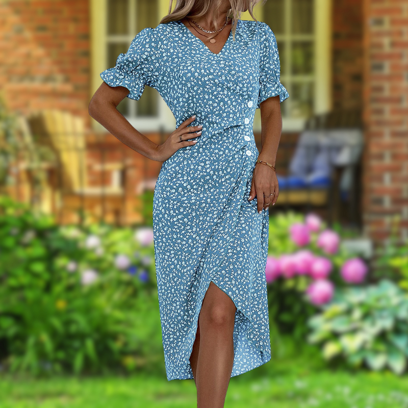 Sophisticated Dress with a Clean Classic Look