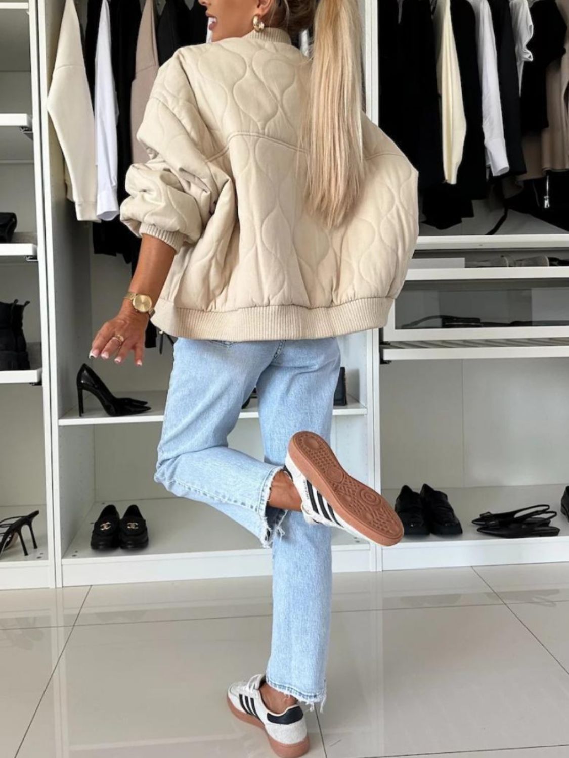 Classic Vintage Jacket with a Flattering Fit