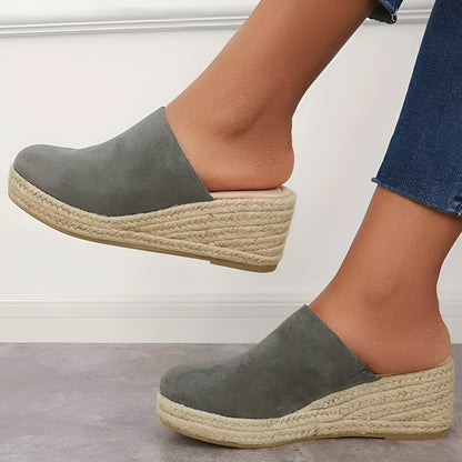Graceful Orthopedic Sandals for Modern Look