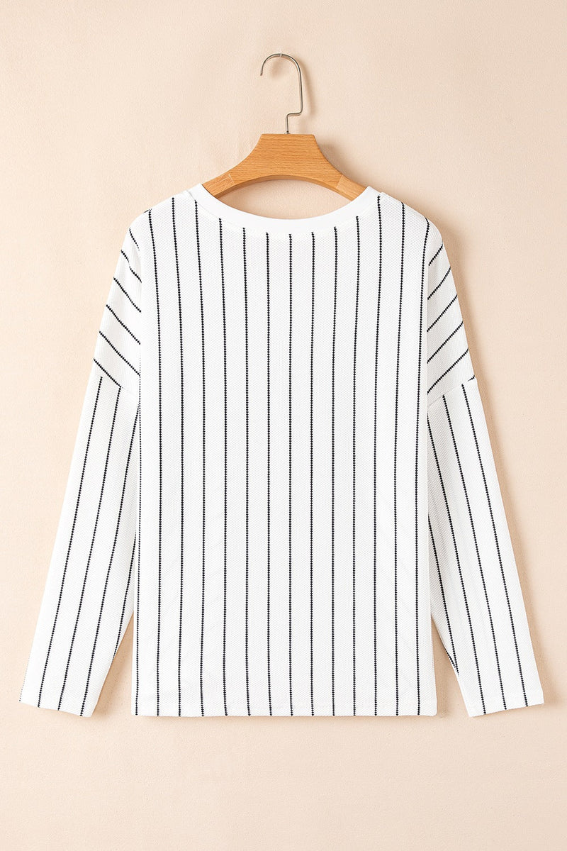 Classic Vintage Blouse with a Flattering Fit