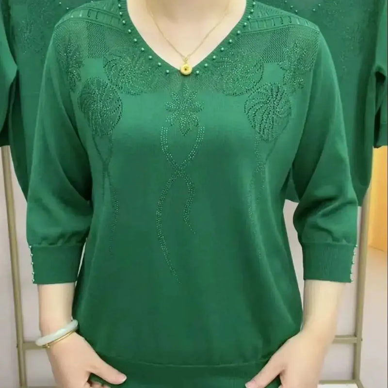 Effortlessly Elegant Garment with a Timeless Design