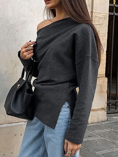 Effortlessly Elegant Top with a Timeless Design