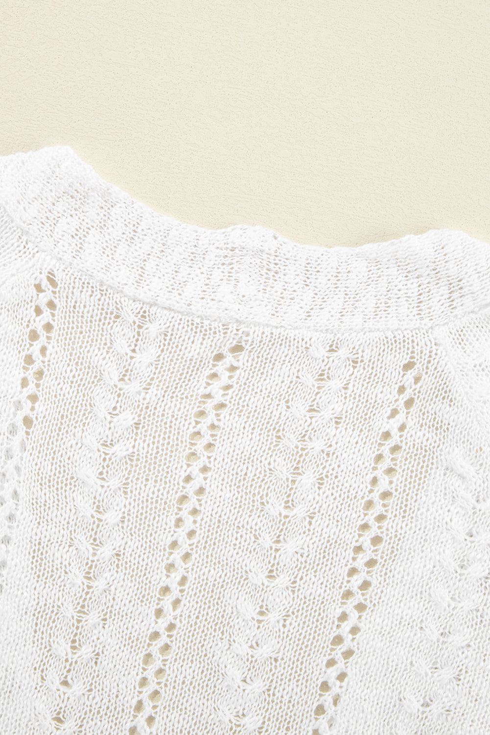 Well Tailored Cardigan with a Graceful Silhouette