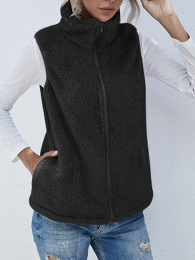 Beautifully Finished Coat in a Timeless Design