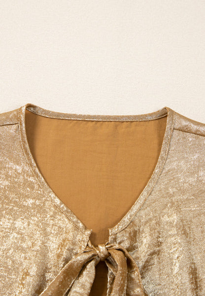 Classic Vintage Blouse with a Flattering Fit