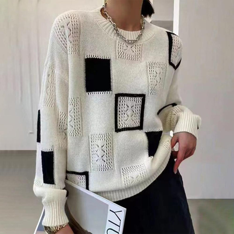 Classic Vintage Sweater with a Flattering Fit